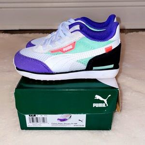 Toddler size Puma sneakers